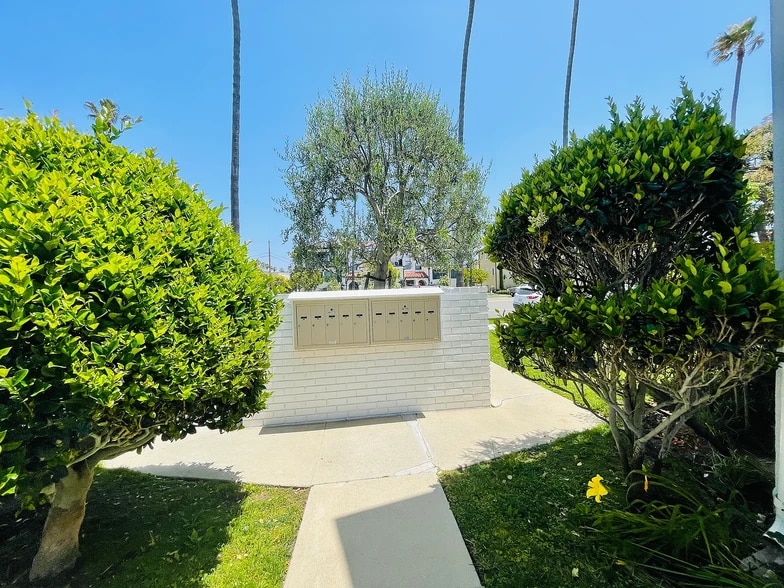 Mailboxes - 811 S Catalina Ave