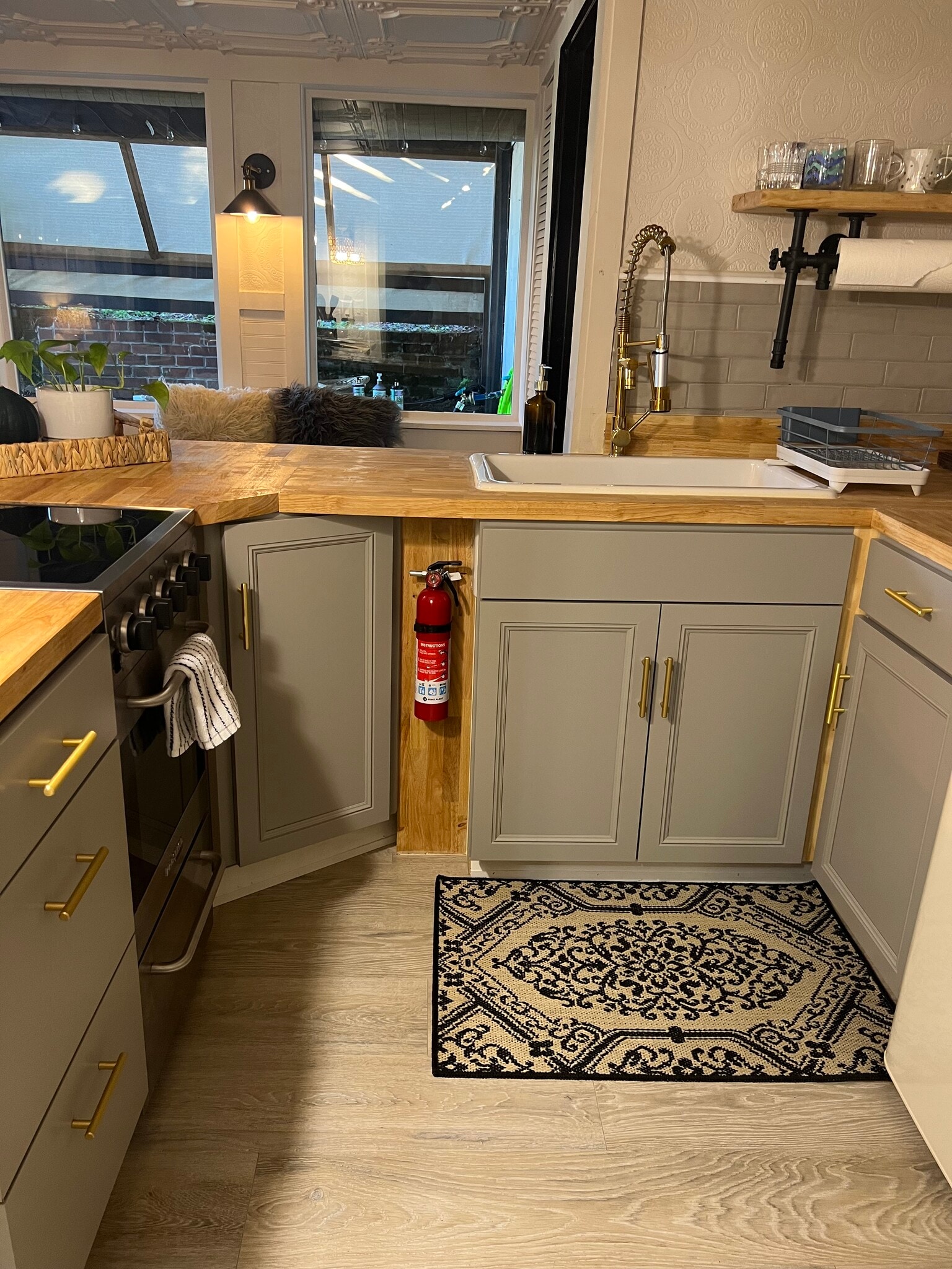 Building Photo - 6920 NE 27th Ave