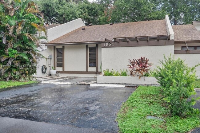 Building Photo - 1581 NW 98th Way