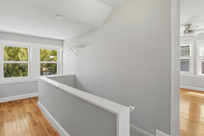Building Photo - 452 Quarry St