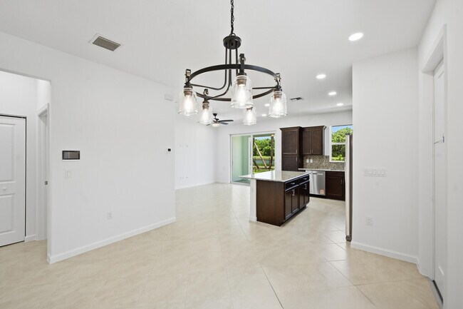 Building Photo - 4332 Brookgreen Sq