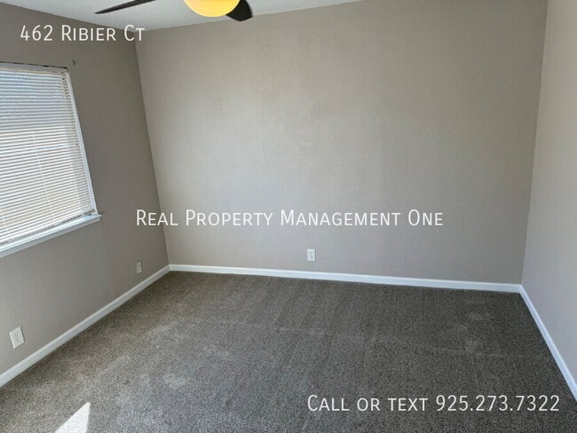 Building Photo - 462 Ribier Ct