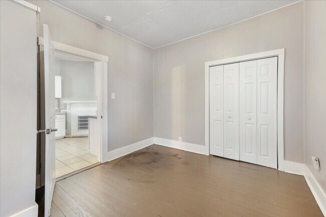 Building Photo - 1708 Lennox Ct