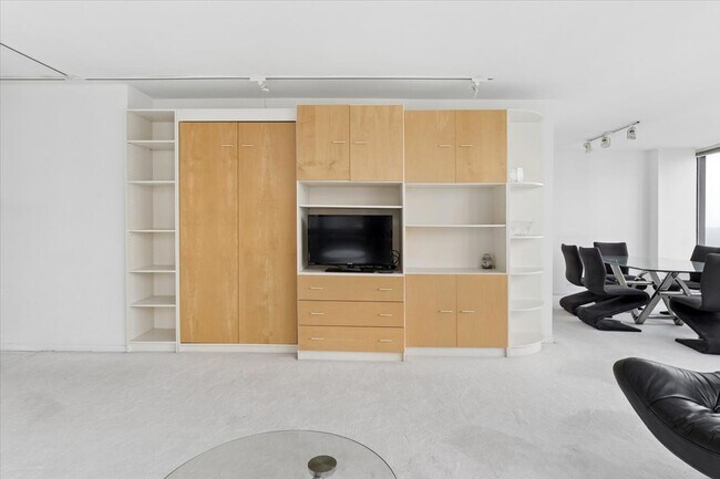Building Photo - 155 N Harbor Dr