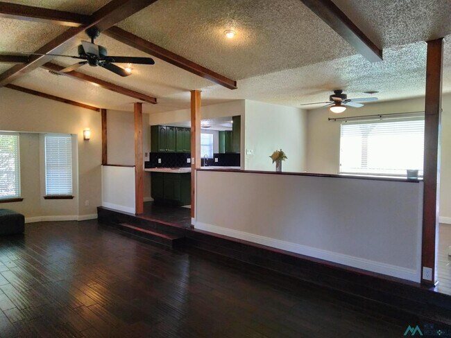 Building Photo - 1808 Arcineiga Dr