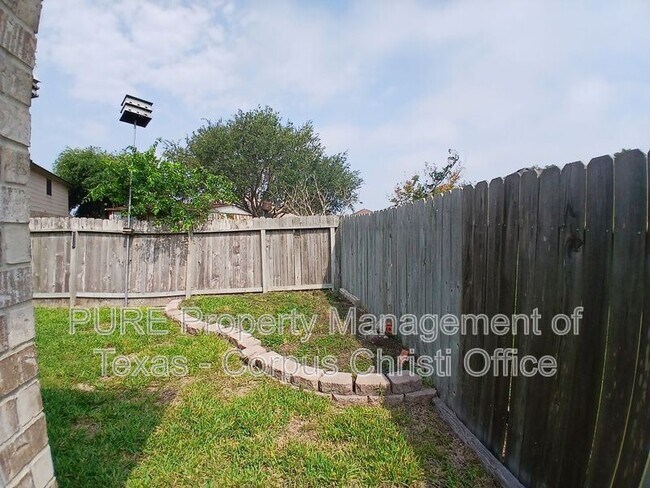 Building Photo - 7609 Cold Springs Dr