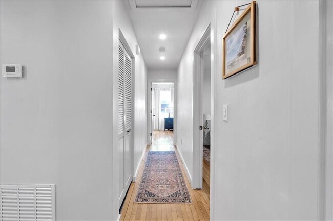 Building Photo - 1520 Foote St NE