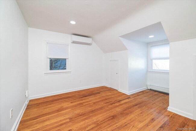 Building Photo - 5 Prospect St