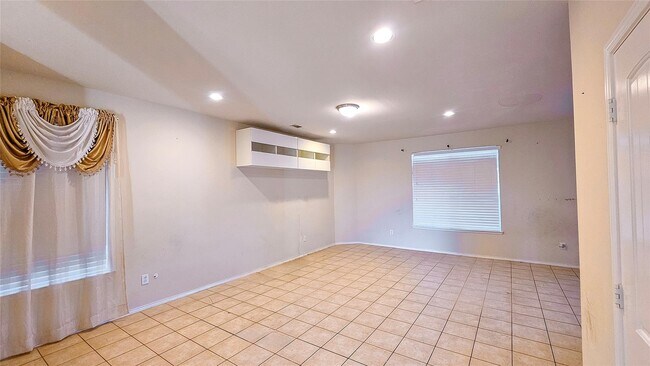 Building Photo - 6906 Big Bend Ln