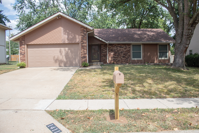 Building Photo - 1411 W Highland St