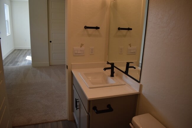 Building Photo - 4649 Jema Wy