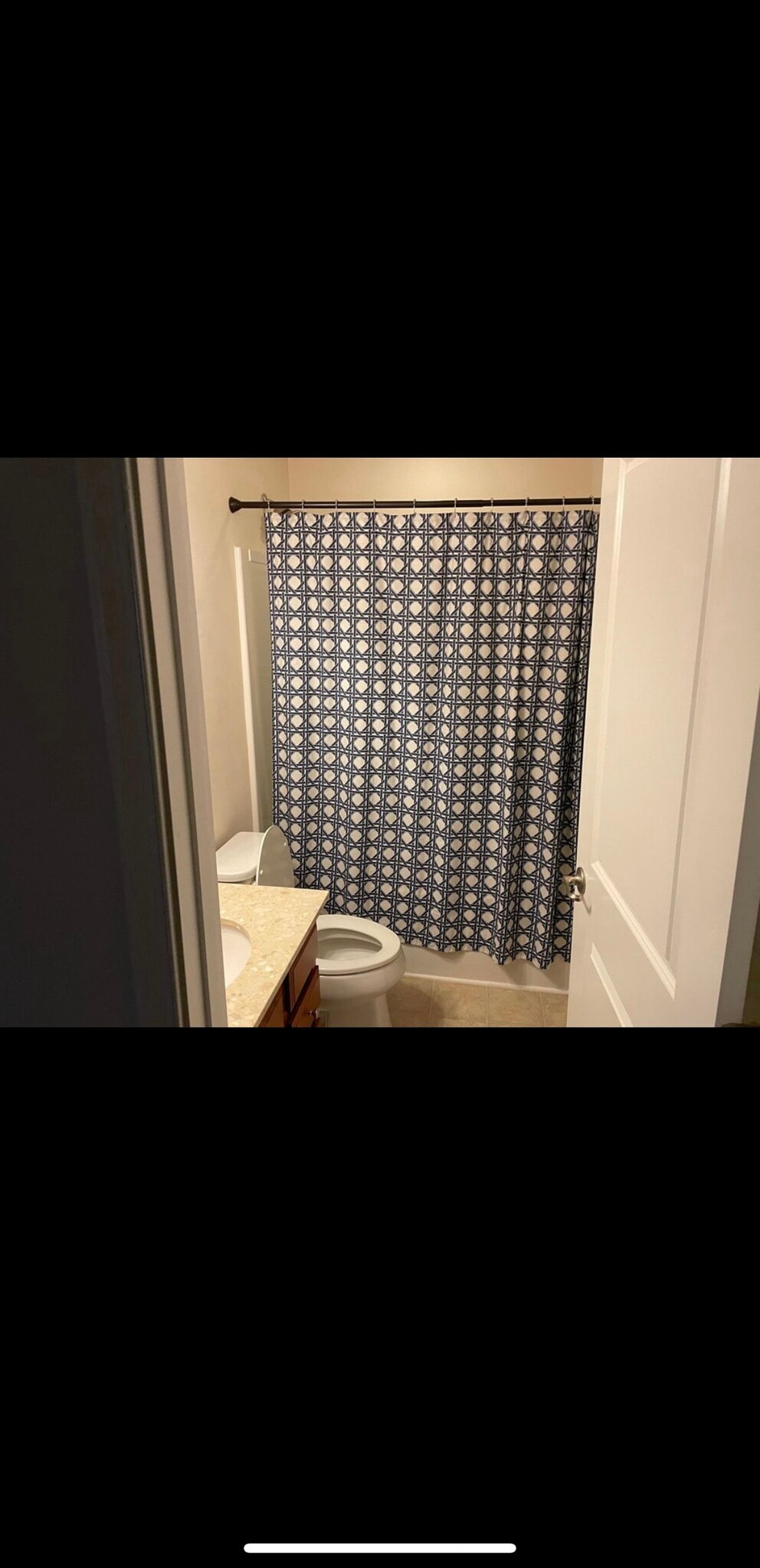 Guest Bathroom - 1759 Fleetwood Dr
