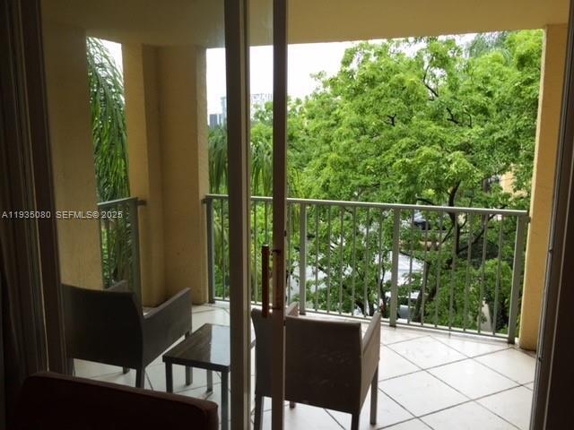 Building Photo - 19555 E Country Club Dr