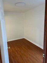 Building Photo - 322 Avenue A