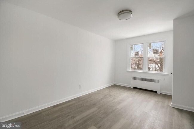 Building Photo - 837 Windermere Ave