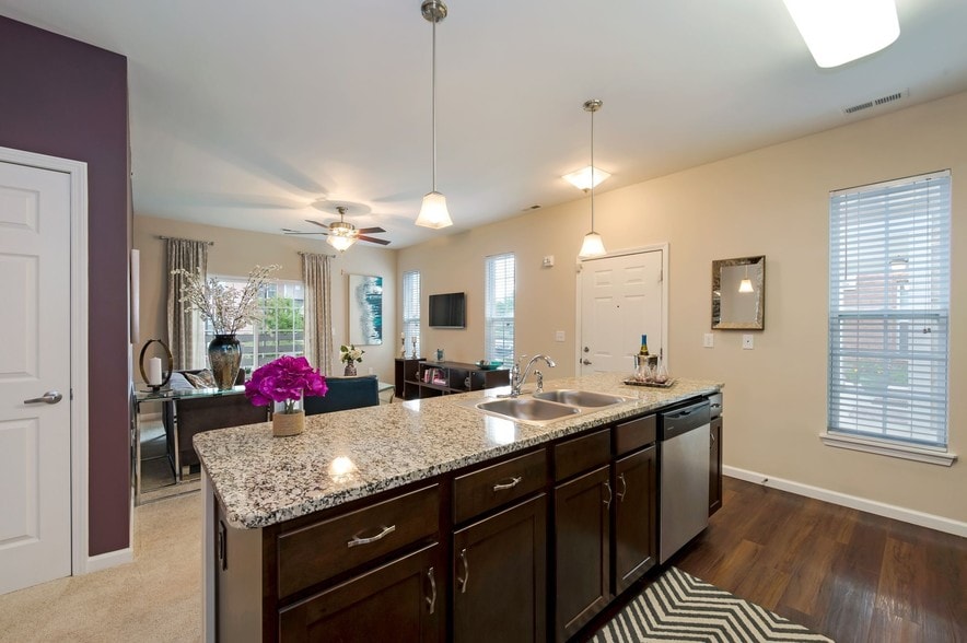 Cumberland Pointe Apartments 15800 Navigation Way Noblesville IN