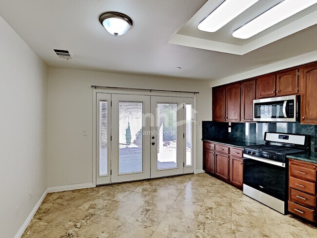 Building Photo - 8630 Tiverton Rd