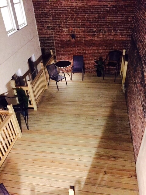 Building Photo - 1703 Pine Street