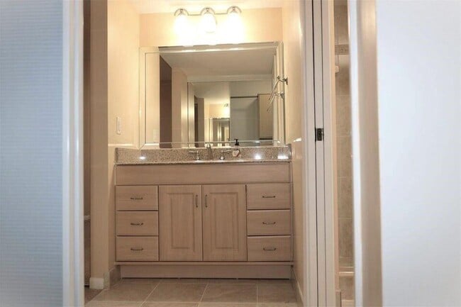 Building Photo - 3507 Village Blvd