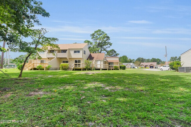 Building Photo - 125 Pirates Rd