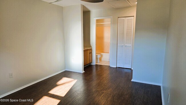 Building Photo - 1731 Bluebird Ct