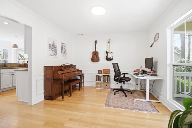 Building Photo - 3Bed/2.5Bath Family Home in Snee Farms