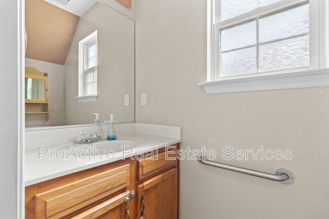 Building Photo - 5312 Pandoria Ave