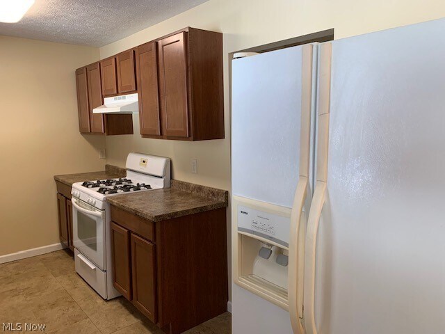 Building Photo - 1040 Moneta Ave