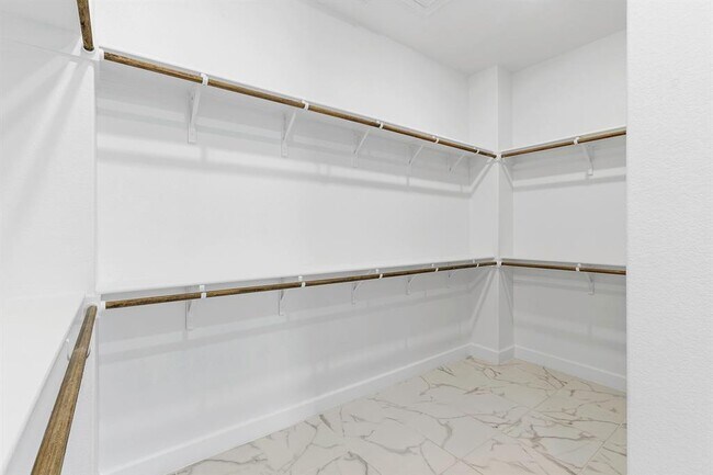 Building Photo - 151 Starfire Dr