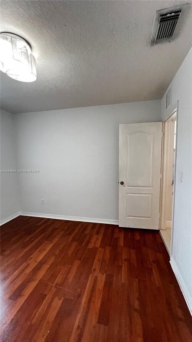 Building Photo - 14652 SW 114th Terrace