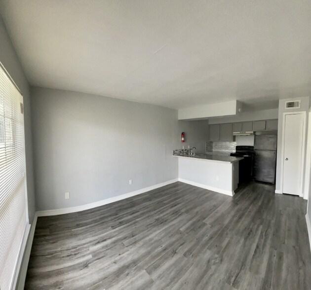 Building Photo - 3901 Omeara Dr