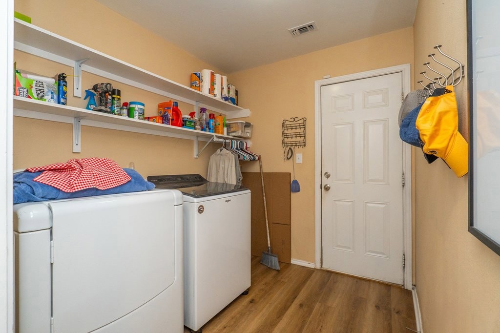 Building Photo - 6013 Stratford Ave