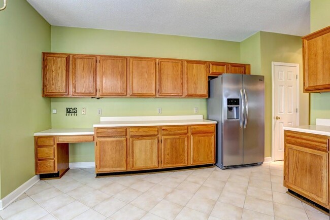 Building Photo - 5041 Anclote Dr