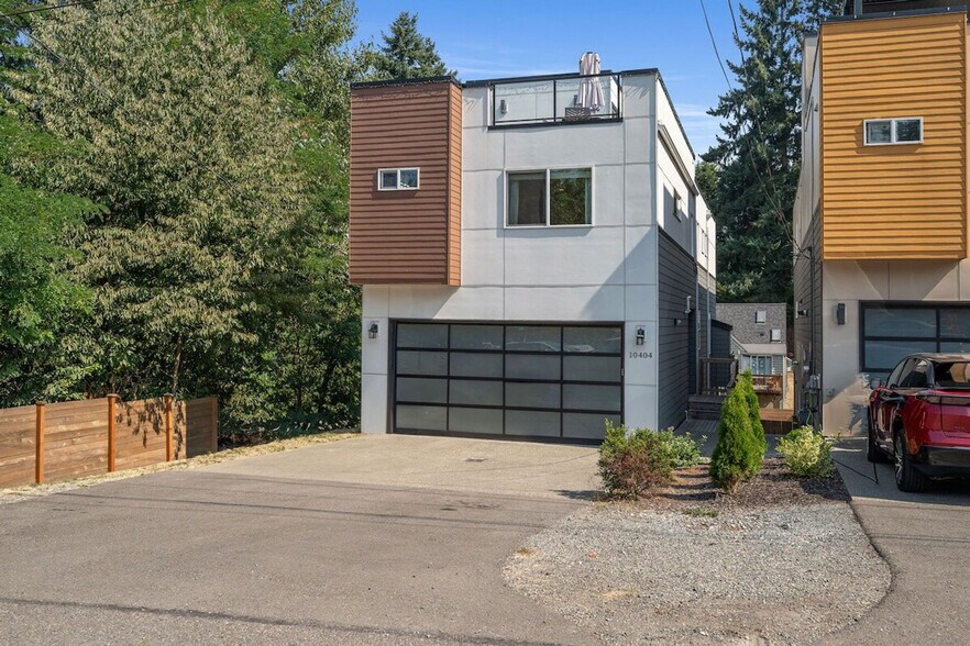 Building Photo - 10404 2nd Pl SW