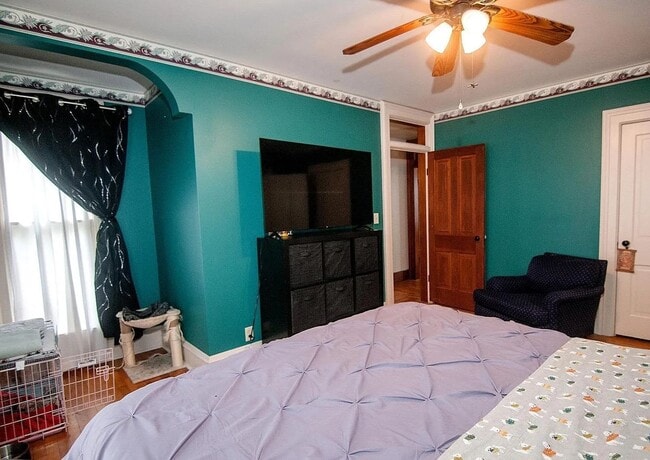 Building Photo - Gorgeous 19th Century Victorian showpiece