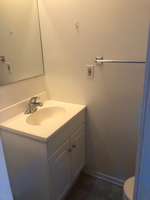 Half Bath - 1279 Bond St