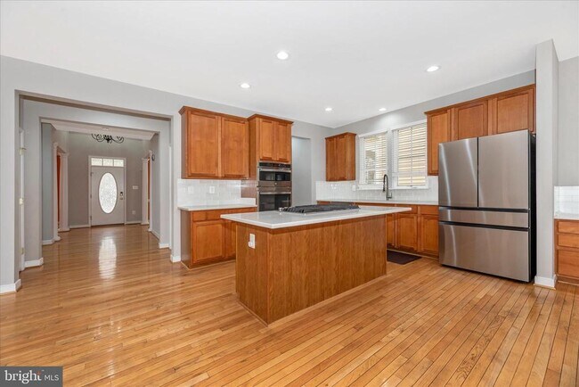 Building Photo - 3907 Braveheart Cir