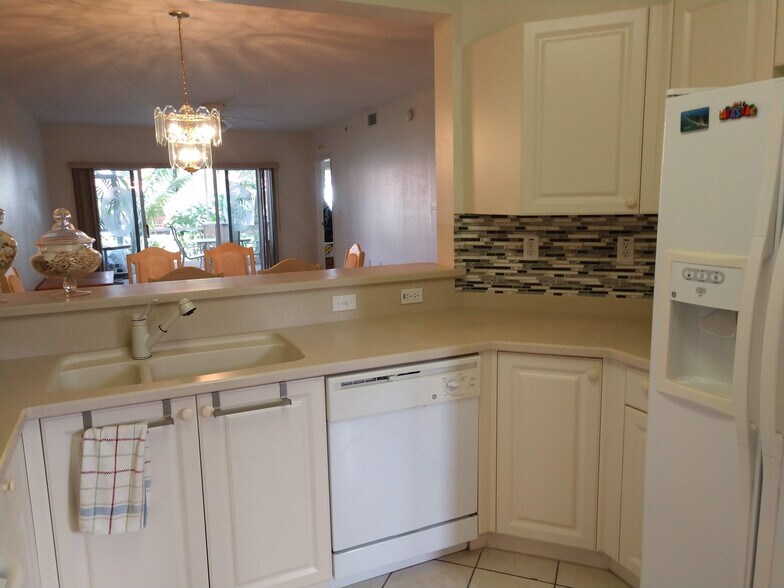 Building Photo - 7821 Great Heron Way