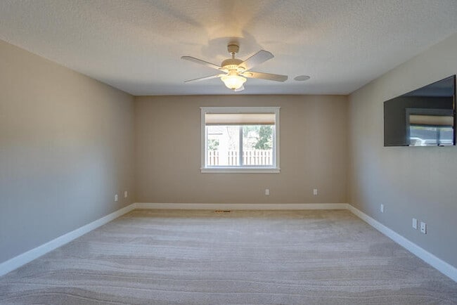 Building Photo - BEAUIFUL RAMBLER IN SOUTHVIEW HEIGHTS