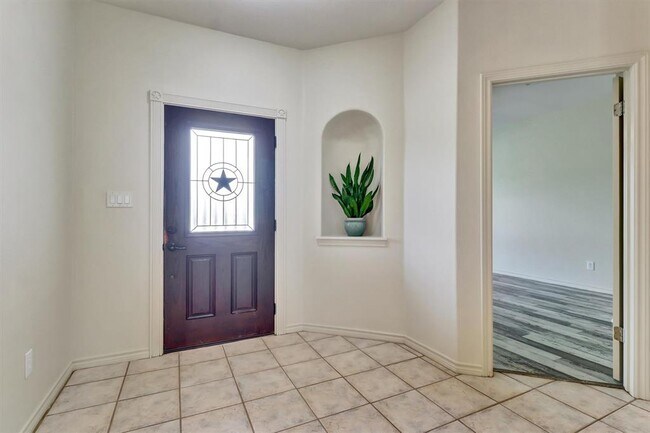 Building Photo - 203 Dunkeld Dr