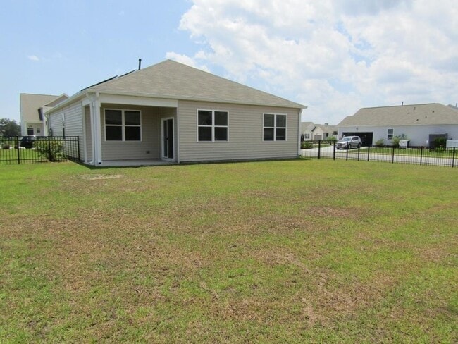 Building Photo - 2165 Ainsley Dr