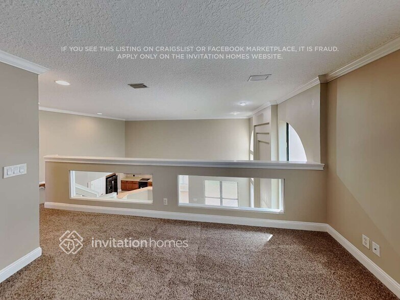 Building Photo - 13076 Sir Rogers Ct S