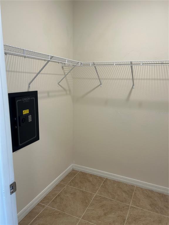 Building Photo - 269 St Georges Cir