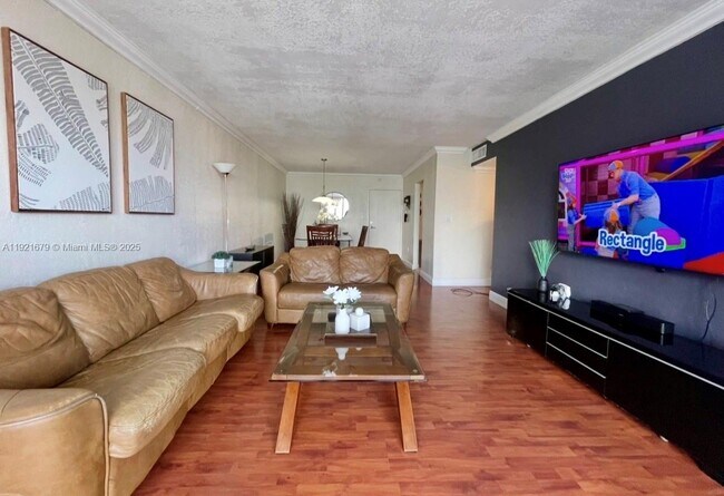 Building Photo - 2851 NE 183rd St