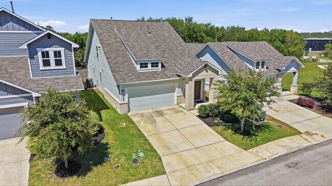 Building Photo - Modern 3BR Home with Main-Floor Primary!