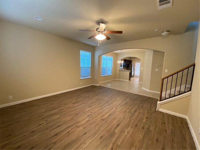 Building Photo - 1014 Lost Pines Ln