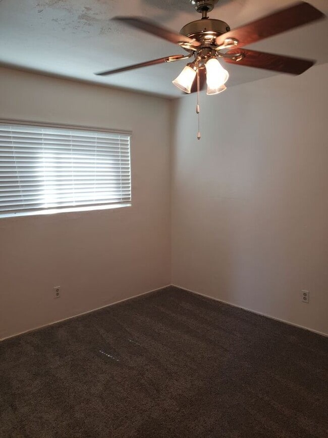 Building Photo - 1 Month FREE!! Gated Community - Spacious 2 bdrm unit in La Mesa
