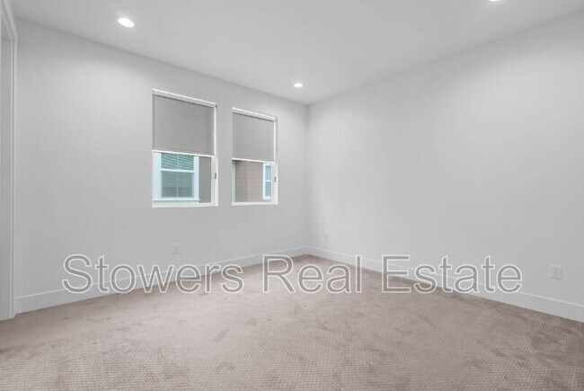 Building Photo - 1416 Julia Ln