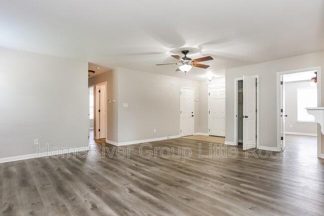 Building Photo - 13996 Pine Glen Cove