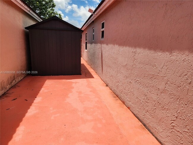 Building Photo - 15014 SW 130th Ct